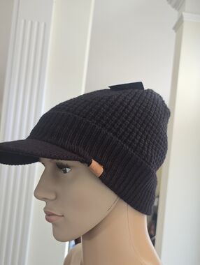 ST. JOHN'S BAY MENS BLACK WARM WINTER FLEECE BEANIE WITH BRIM ONE SIZE FITS MOST